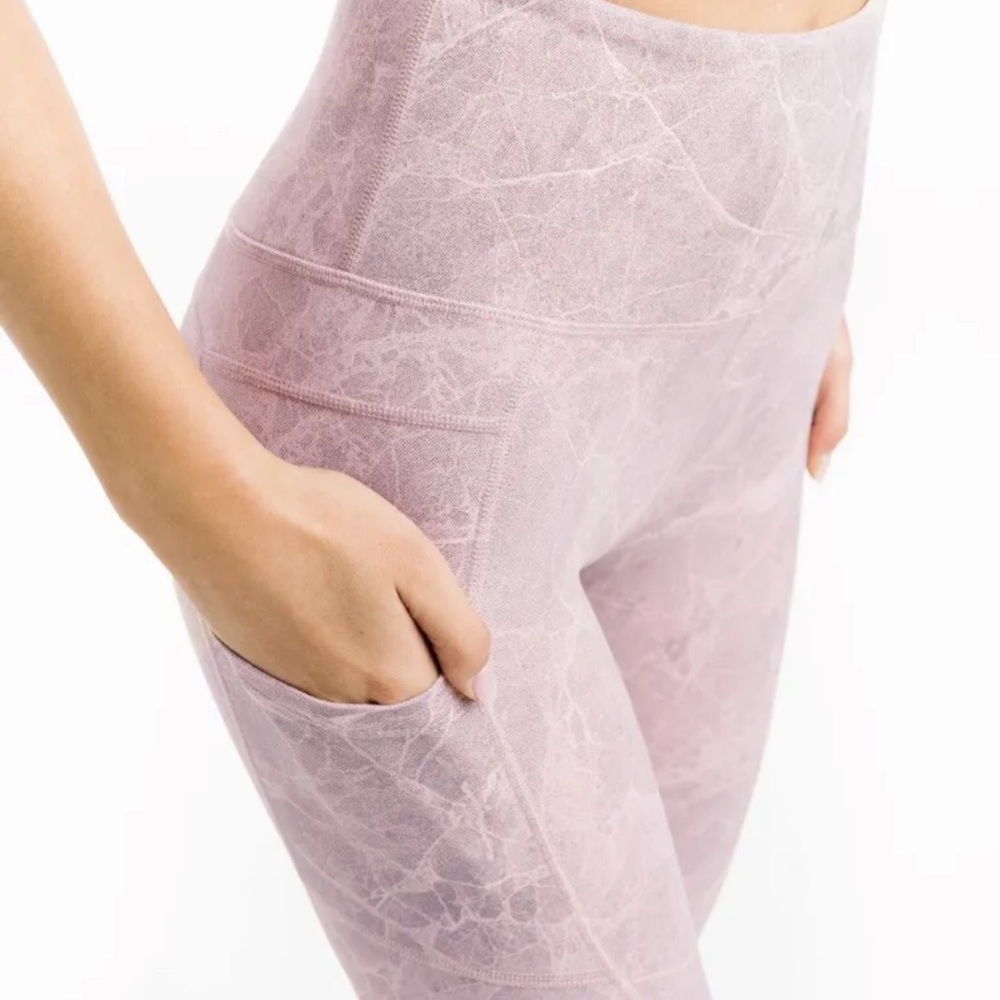 Zyia Sz 6-8 Digital Granite Pink Tights‎